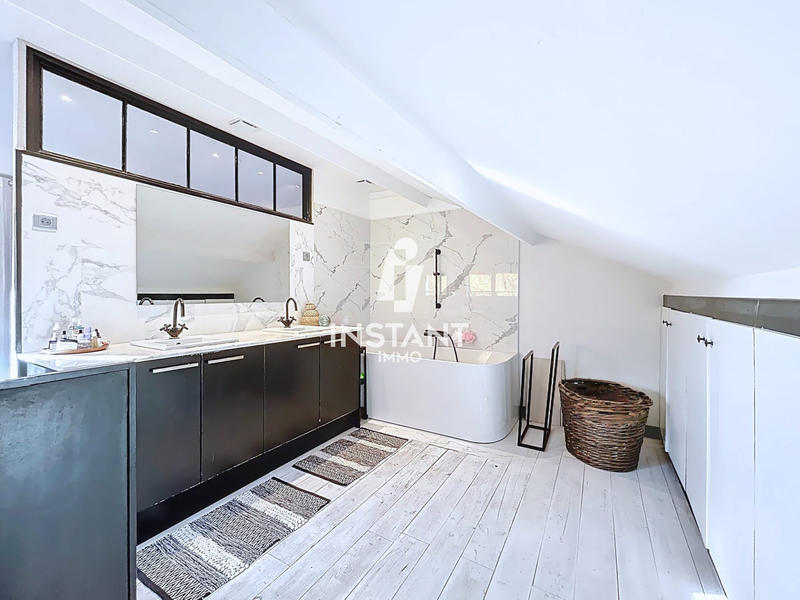 Maison ancienne - 100 m² - 5 pièces