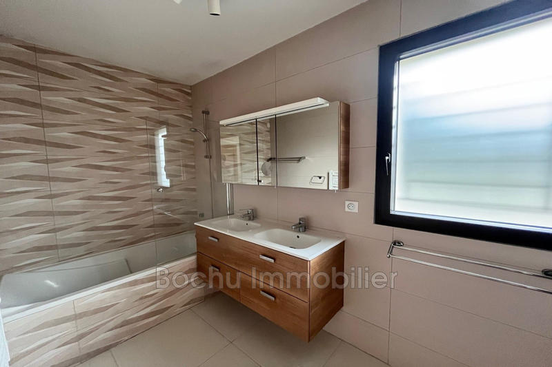 Villa - 168 m² - 5 pièces