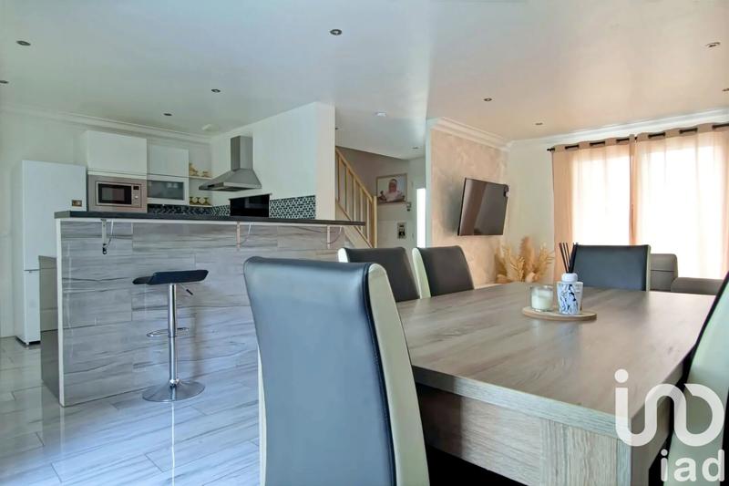 Maison - 105 m² - 5 pièces