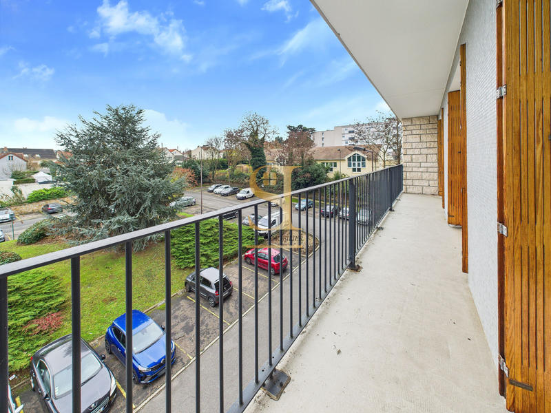 Appartement - 92 m² - 5 pièces