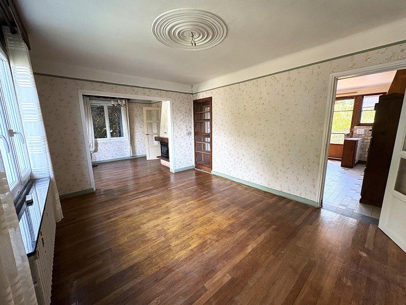 Maison - 104 m² - 5 pièces