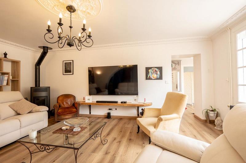 Maison - 129 m² - 6 pièces