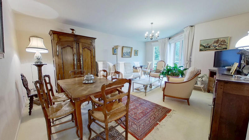 Appartement - 89 m² - 5 pièces