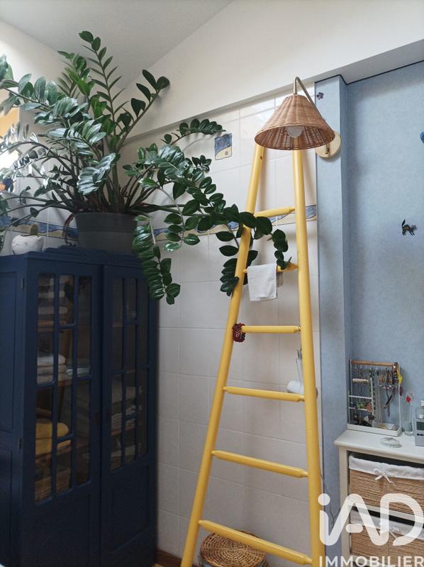 Maison - 220 m² - 8 pièces