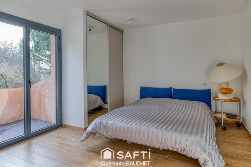 Maison - 213 m² - 6 pièces