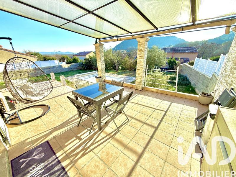 Maison - 111 m² - 7 pièces