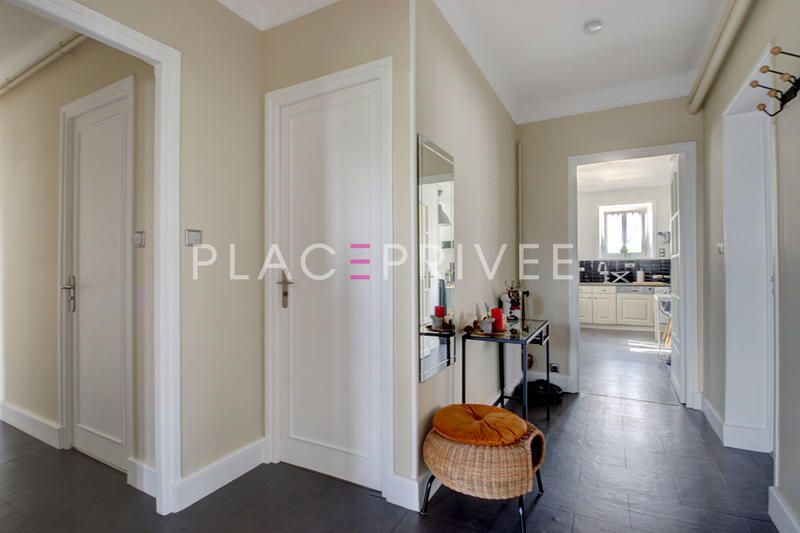 Appartement - 122 m² - 5 pièces