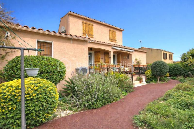 Villa - 110 m² - 5 pièces