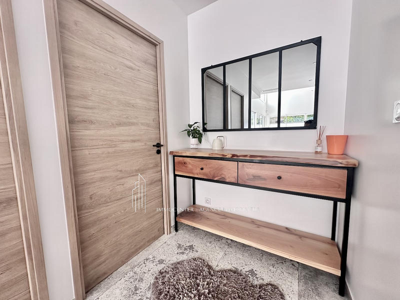 Villa - 165 m² - 6 pièces