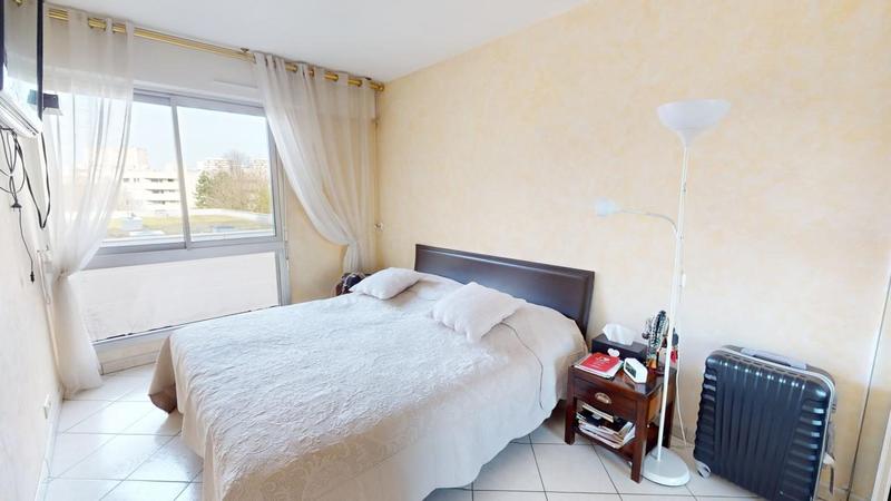 Appartement - 86 m² - 4 pièces