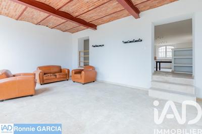 Maison - 210 m² - 8 pièces