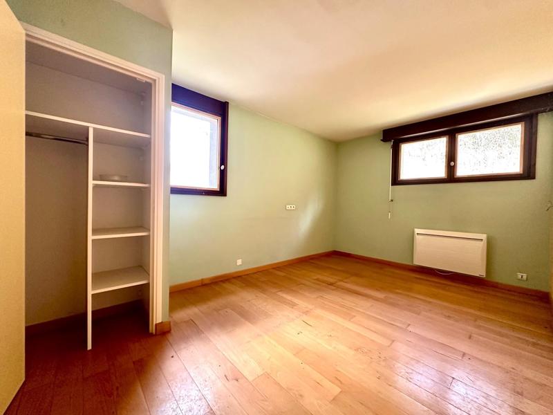 Local commercial - 500 m² - 18 pièces