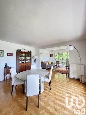 Appartement - 97 m² - 5 pièces