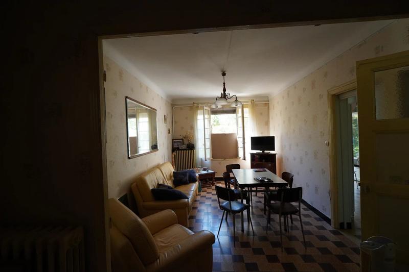 Maison - 240 m² - 11 pièces