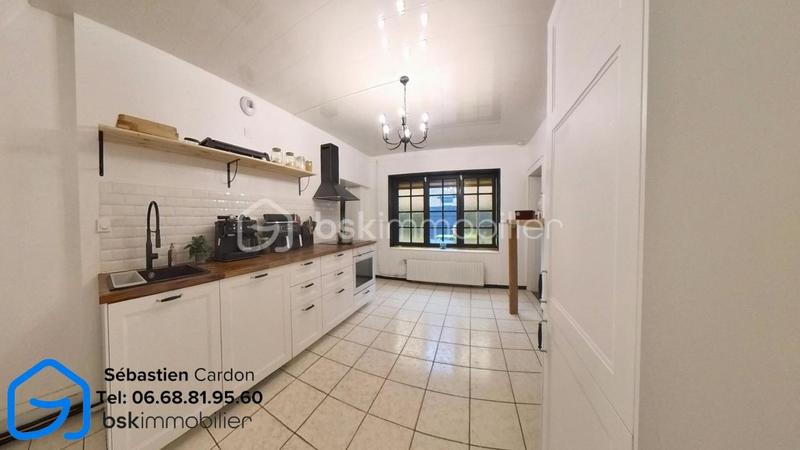 Corps de ferme - 213 m² - 7 pièces