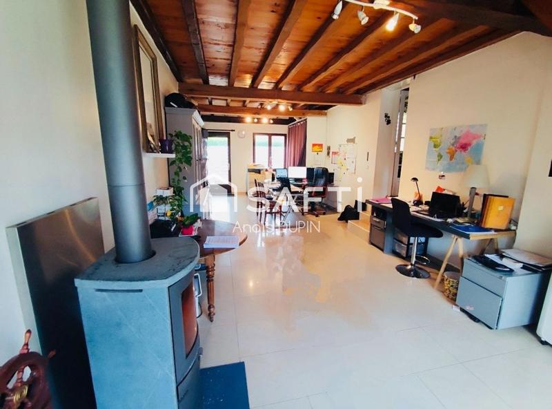 Maison - 198 m² - 8 pièces