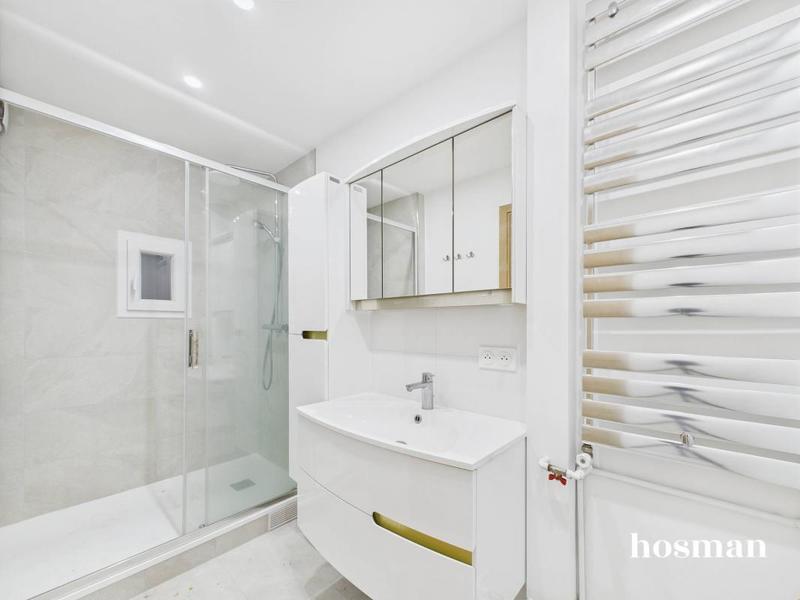 Appartement - 90 m² - 4 pièces