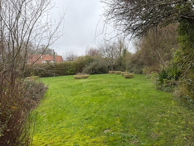 Pavillon - 223 m² - 9 pièces