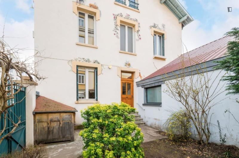 Chambre - 15 m² - 8 pièces