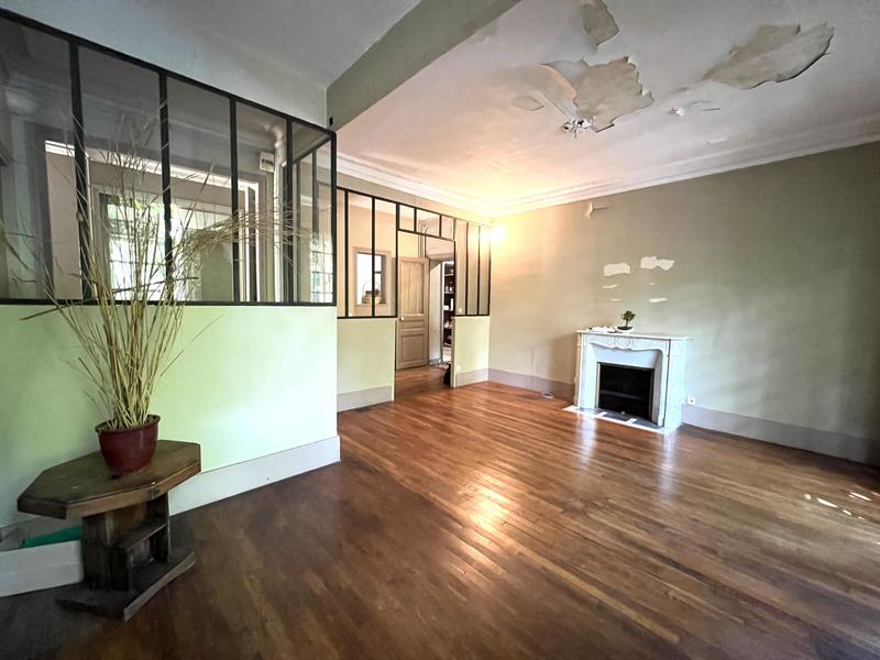 Maison - 182 m² - 7 pièces