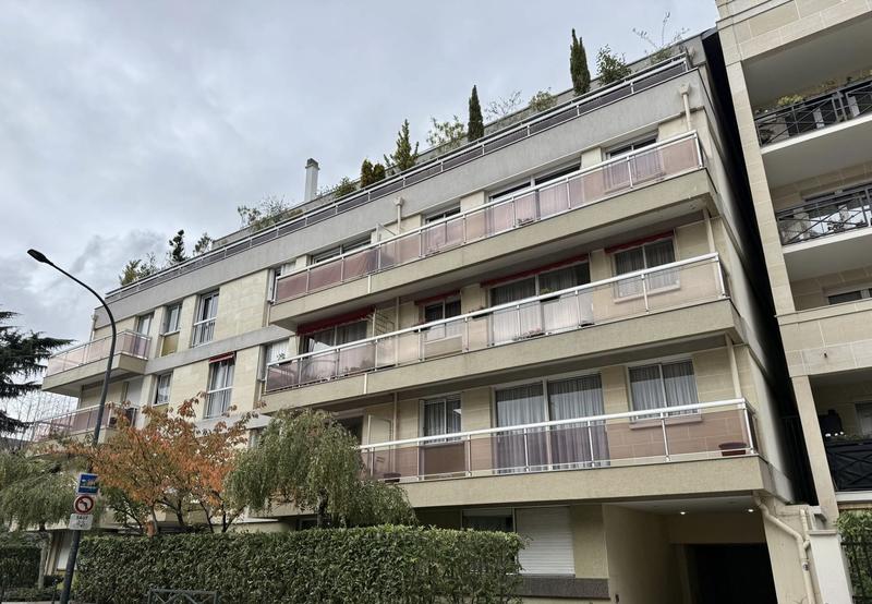 Parking / Garage - 12 m²