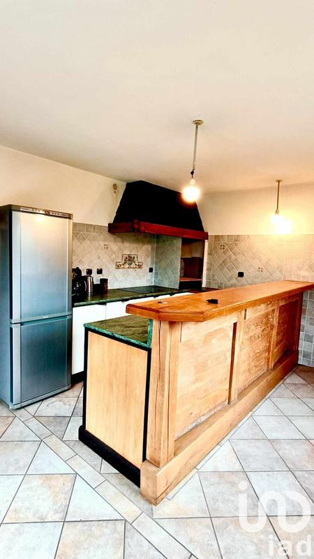 Maison - 193 m² - 7 pièces