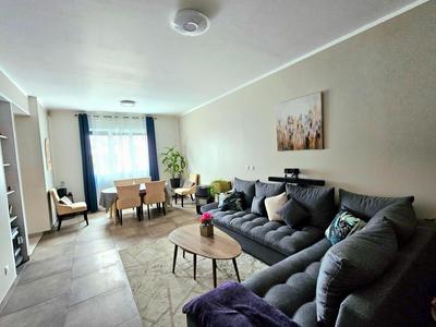 Maison - 221 m² - 8 pièces