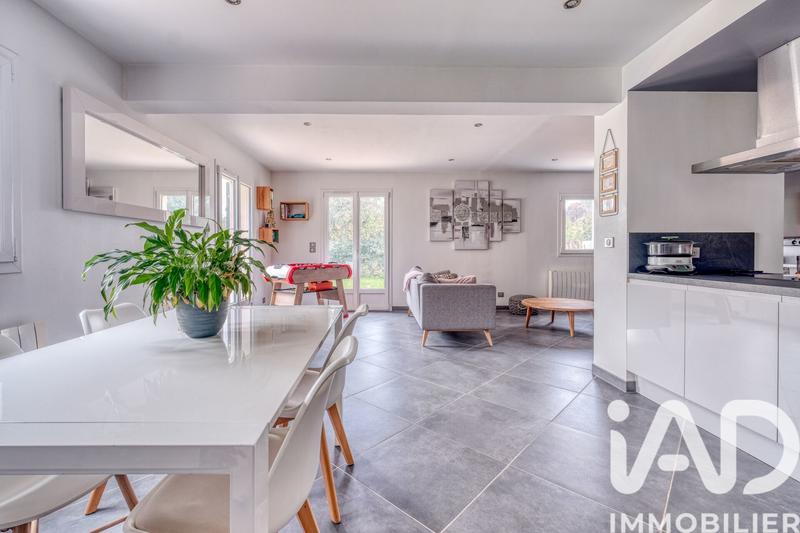 Maison - 115 m² - 6 pièces