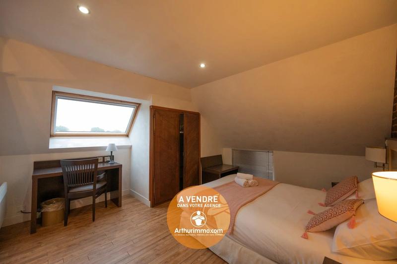 Maison - 200 m² - 7 pièces