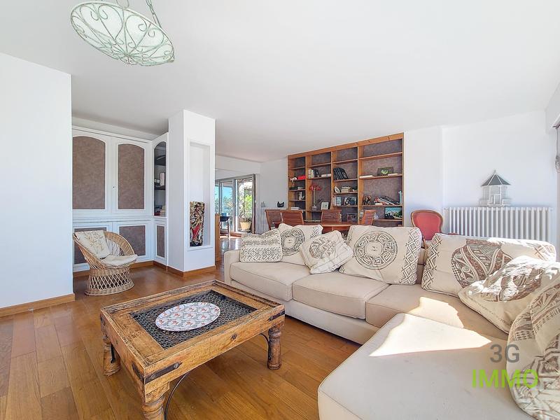 Appartement - 128 m² - 5 pièces