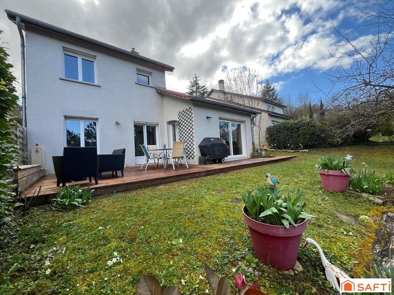 Maison - 145 m² - 6 pièces