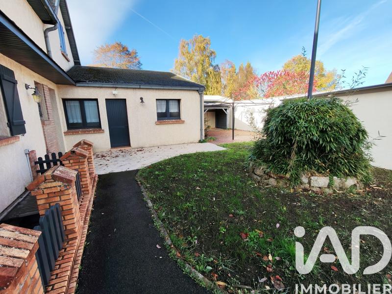 Maison - 300 m² - 12 pièces