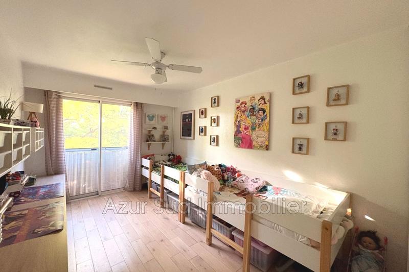 Appartement - 79 m² - 4 pièces