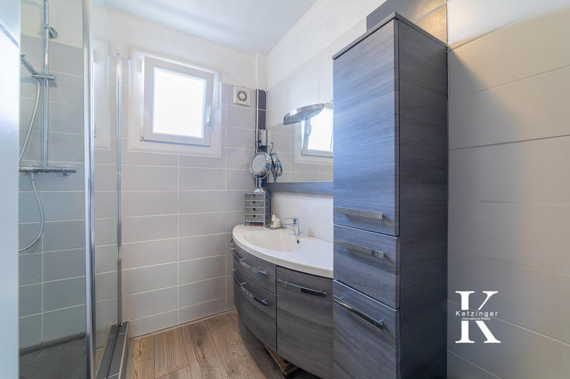 Maison - 179 m² - 7 pièces