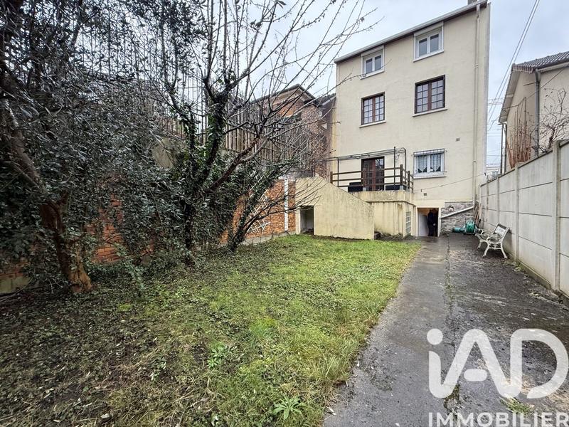 Maison - 110 m² - 6 pièces