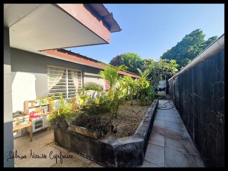 Maison - 195 m² - 8 pièces