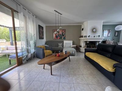 Villa - 130 m² - 6 pièces