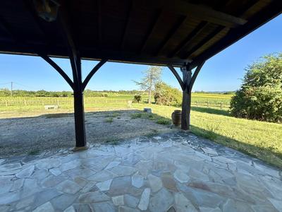 Maison traditionnelle - 140 m² - 4 pièces