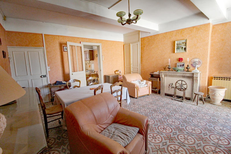 Maison - 450 m² - 12 pièces