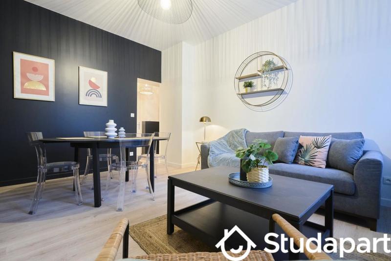 Chambre - 11 m² - 1 pièce