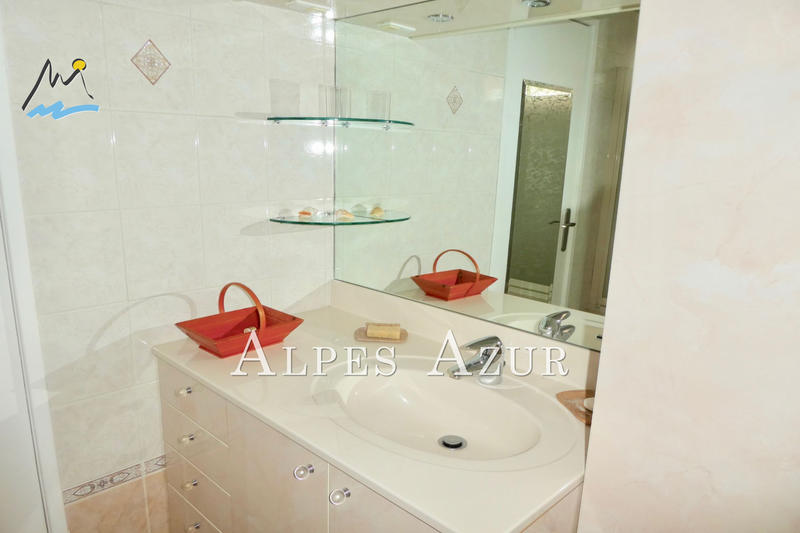 Appartement - 98 m² - 3 pièces