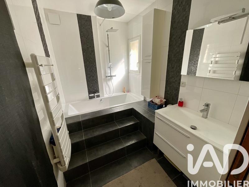 Maison - 173 m² - 8 pièces