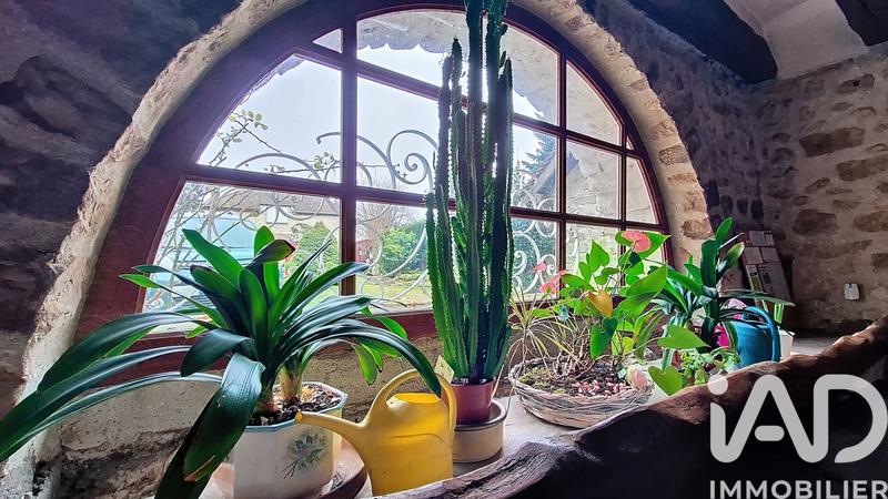 Maison - 185 m² - 8 pièces