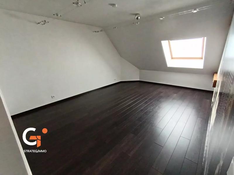 Maison - 175 m² - 8 pièces