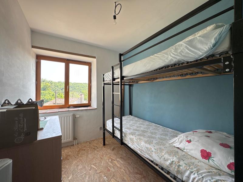 Maison - 158 m² - 8 pièces