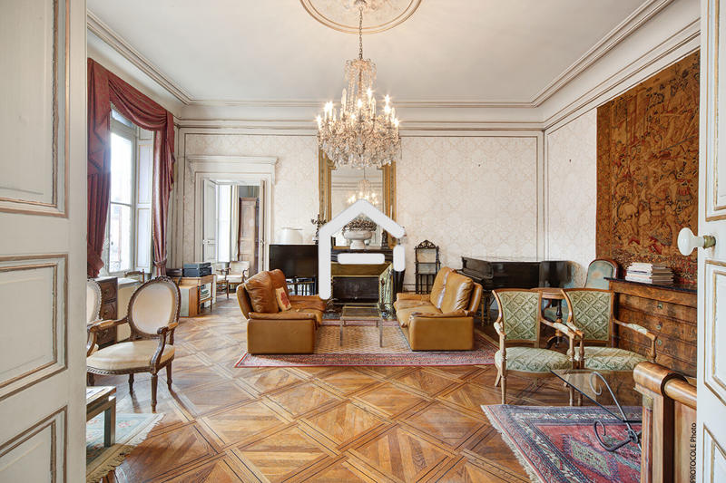 Appartement - 181 m² - 5 pièces