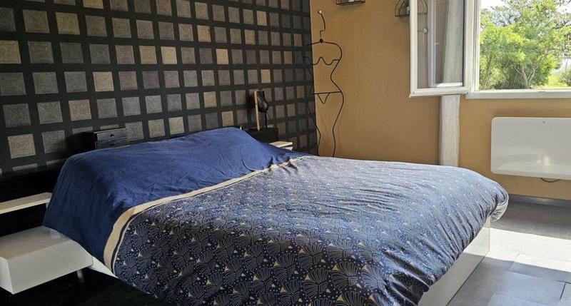 Maison - 130 m² - 1 pièce