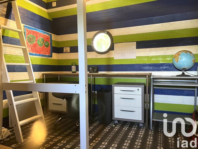 Maison - 260 m² - 8 pièces