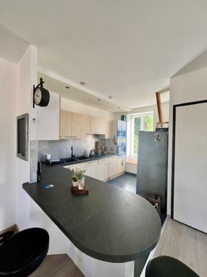 Appartement ancien - 62 m² - 3 pièces