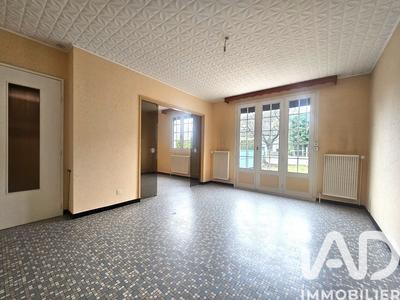 Maison - 83 m² - 5 pièces